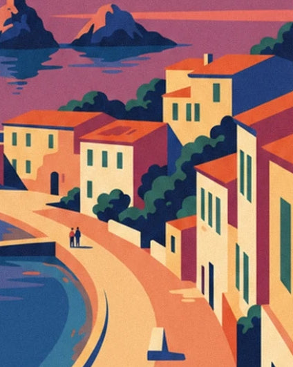 Les maisons aux toits orangés sur le quai courbe, face aux îles Sanguinaires