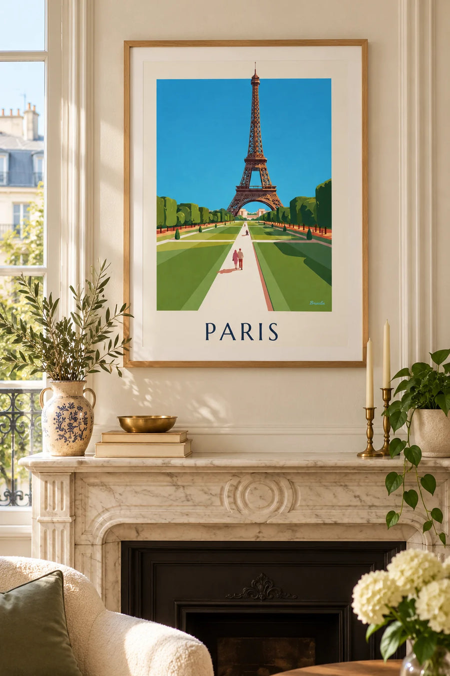 Poster Eiffeltoren vanaf de grasvelden van het Champ-de-Mars: ingelijst aan de muur