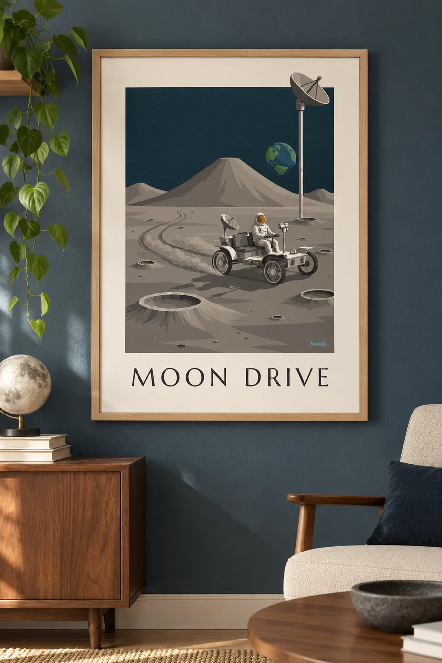 Affiche rover lunaire roulant entre les cratères de la Lune : encadrée au mur