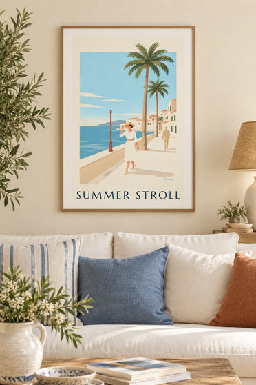 Poster elegante vrouw in witte jurk en panamahoed: ingelijst aan de muur