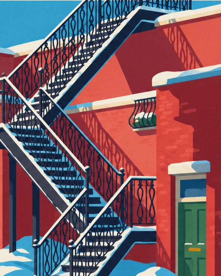 Escalier extérieur en fer forgé noir sur façade de brique rouge, porte verte enneigée