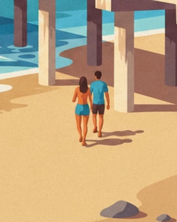 Le couple en short sur le sable doré, entre les piliers de la jetée