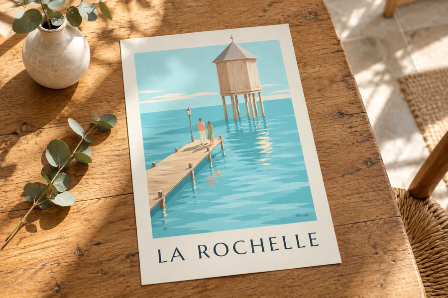 Poster van de vuurtoren van Bout du Monde in La Rochelle : neergezet op een tafel