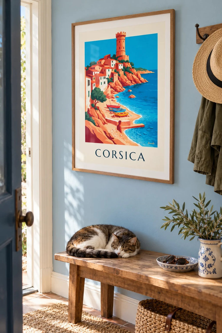 Poster kustdorp, Genuese toren en boten op Corsica: ingelijst aan de muur
