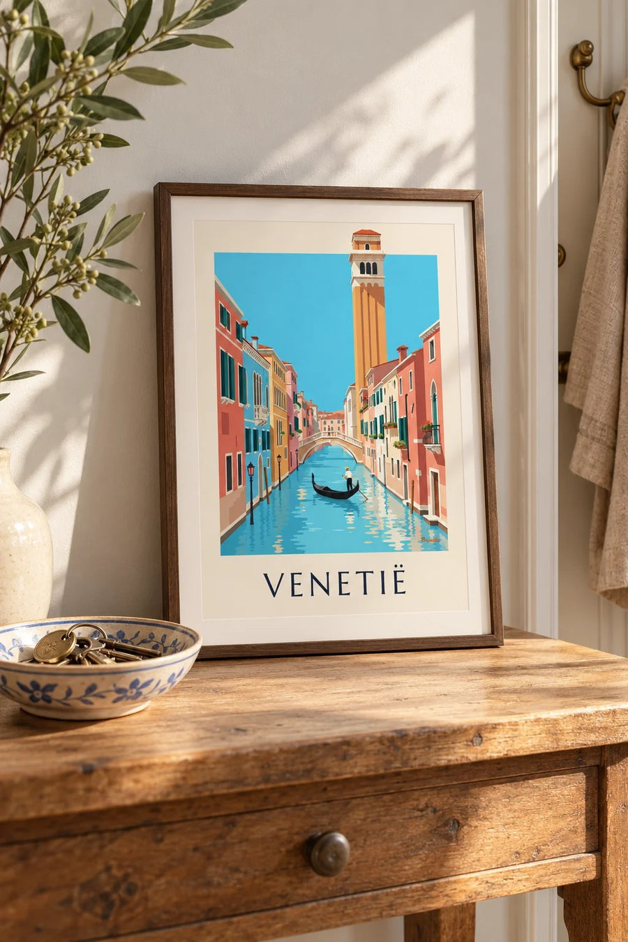 Poster gondelier op een kanaal in Venetië: klein A4-formaat, ingelijst