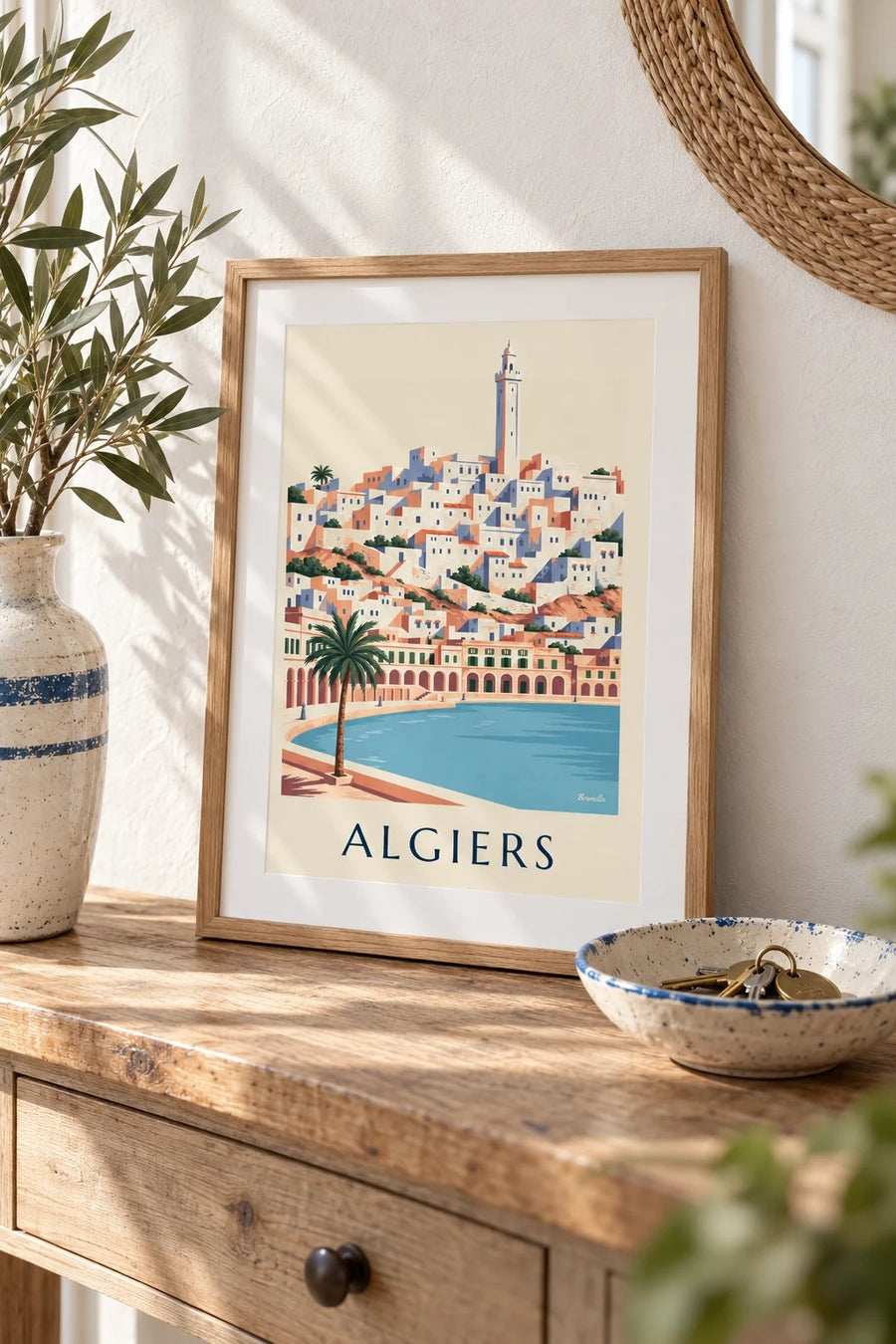 Poster witte casbah van Algiers en boulevard met arcades langs de zee: klein A4-formaat, ingelijst