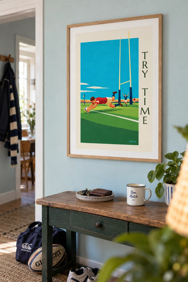 Poster rugbyspeler die een try scoort met een duik: ingelijst aan de muur