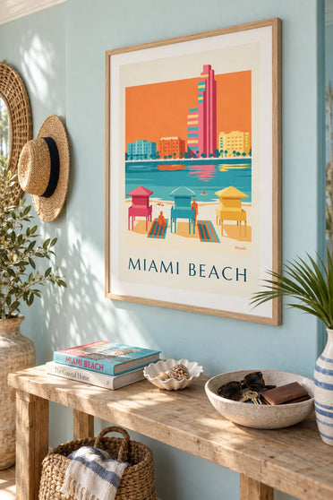 Affiche postes de sauveteurs colorés sur la plage de Miami Beach : encadrée au mur