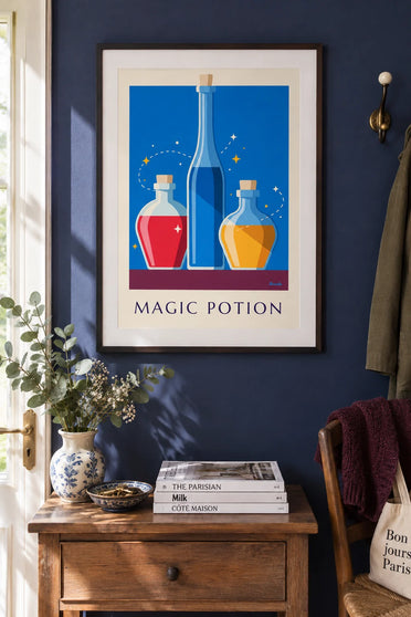 Poster toverdrank in glazen flesjes op een plank: ingelijst aan de muur