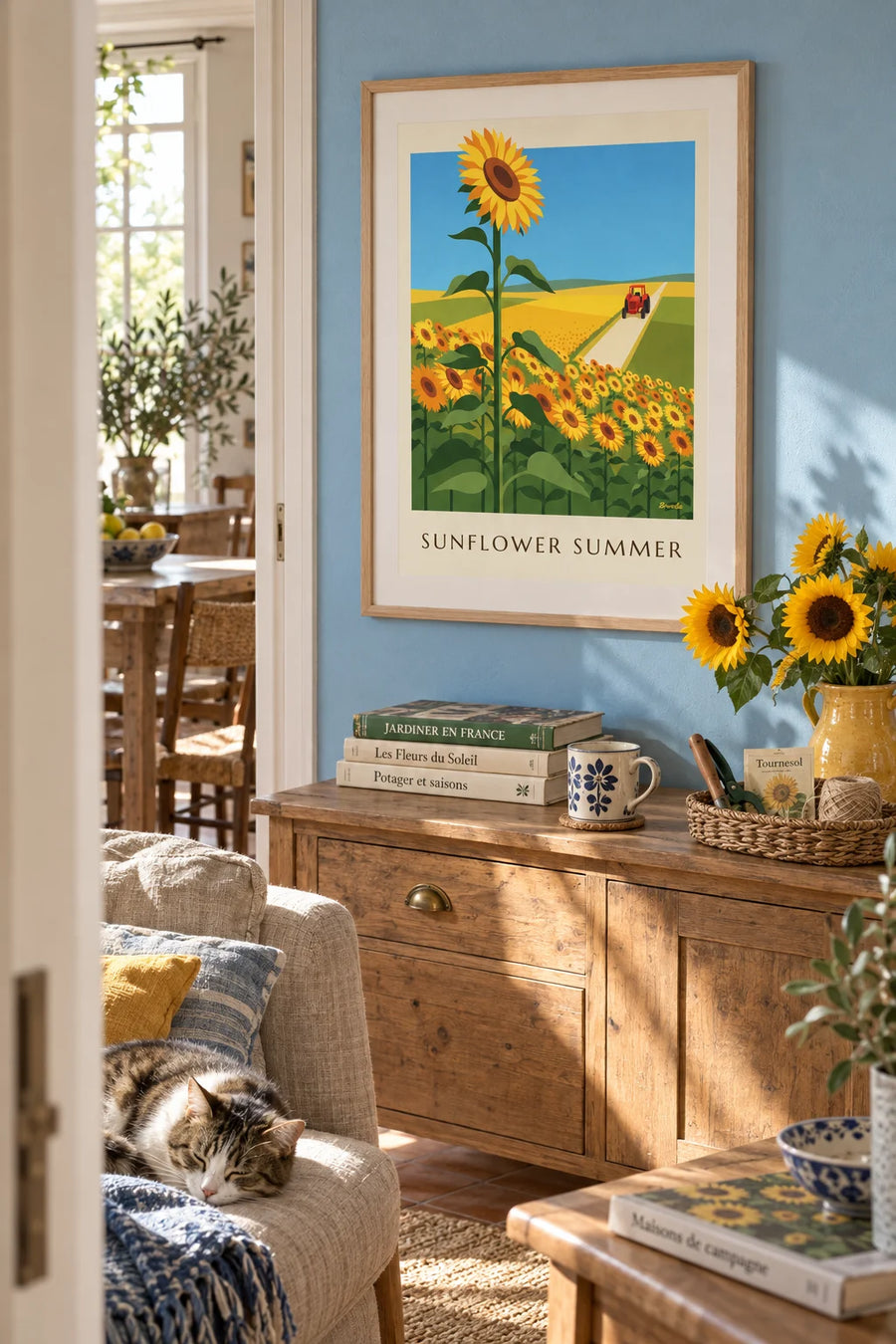 Affiche champs de tournesols et petit tracteur rouge en été : encadrée au mur