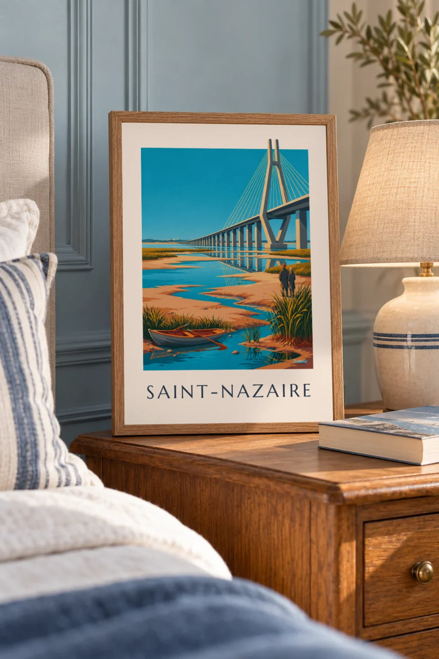 Poster van de brug van Saint-Nazaire en een roeiboot op de monding van de Loire: klein formaat A4 ingelijst
