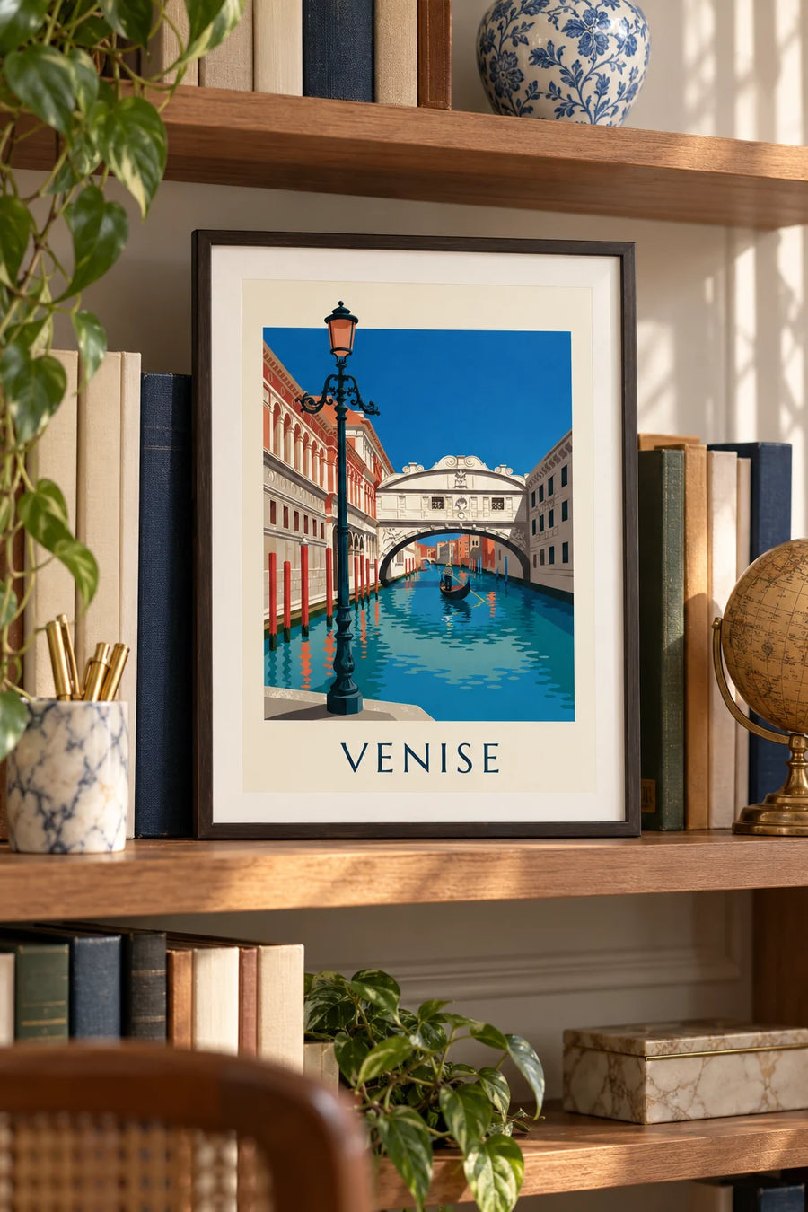 Poster gondel onder de Brug der Zuchten in Venetië: klein A4-formaat in lijst